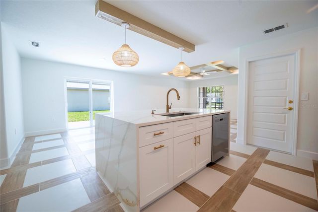 4570 WINDEE AVENUE, Lakeland, FL 33811