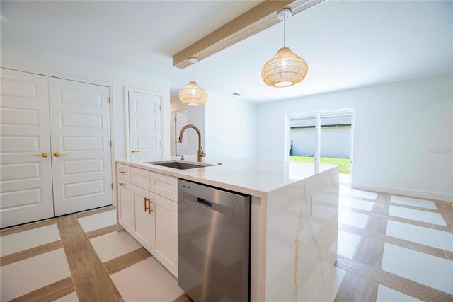 4570 WINDEE AVENUE, Lakeland, FL 33811