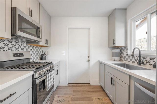 436 W Redondo Wy, Oceanside, CA 92057