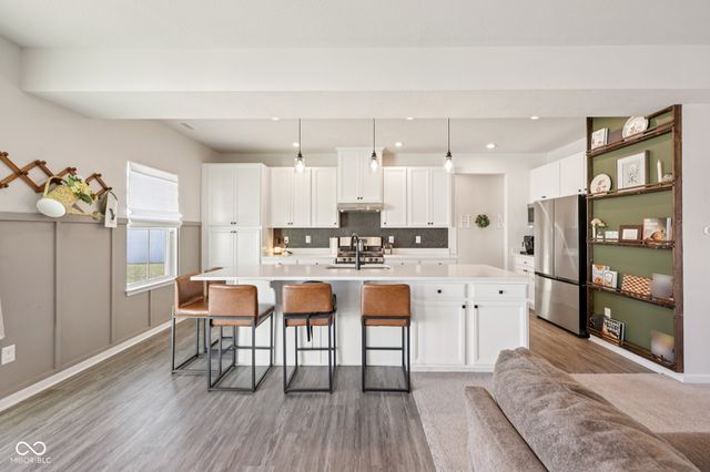 7270 W Stone Pass, New Palestine, IN 46163