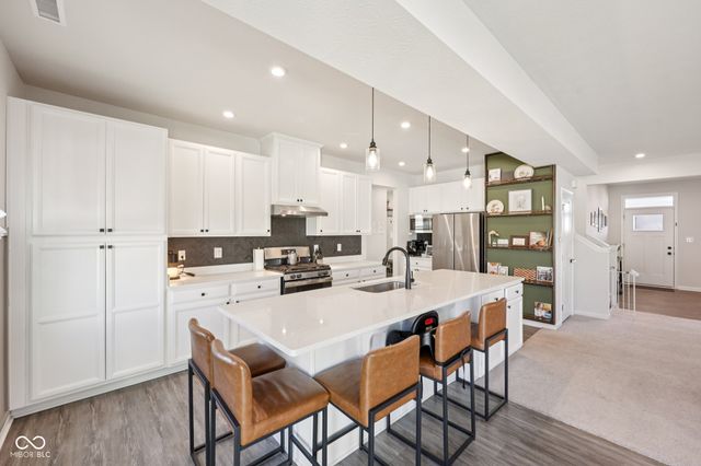 7270 W Stone Pass, New Palestine, IN 46163