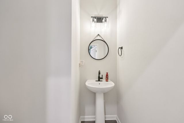 7270 W Stone Pass, New Palestine, IN 46163