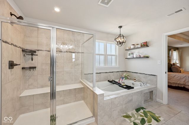 7270 W Stone Pass, New Palestine, IN 46163