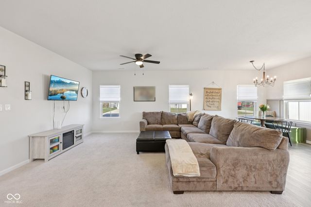 7270 W Stone Pass, New Palestine, IN 46163