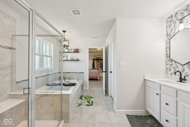 7270 W Stone Pass, New Palestine, IN 46163