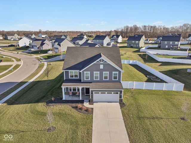 7270 W Stone Pass, New Palestine, IN 46163