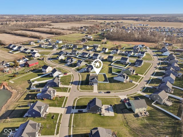 7270 W Stone Pass, New Palestine, IN 46163