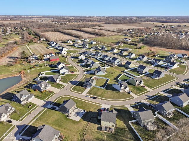 7270 W Stone Pass, New Palestine, IN 46163