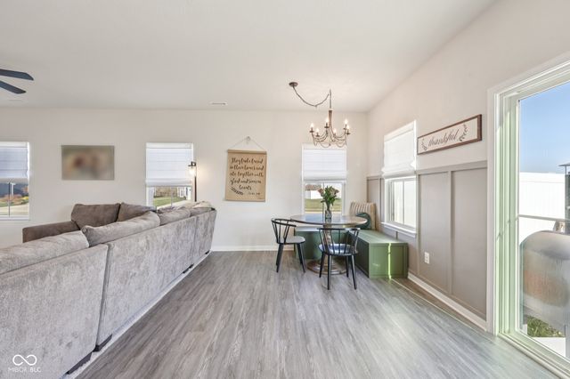 7270 W Stone Pass, New Palestine, IN 46163