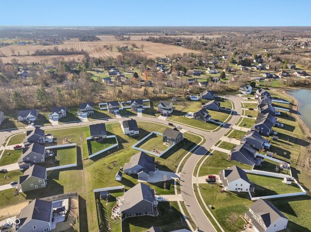 7270 W Stone Pass, New Palestine, IN 46163