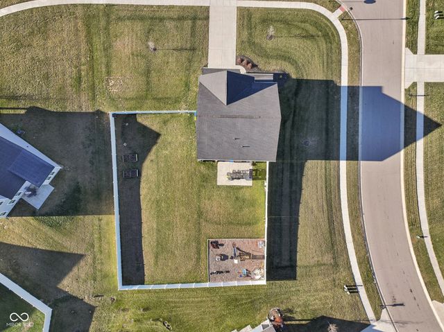 7270 W Stone Pass, New Palestine, IN 46163