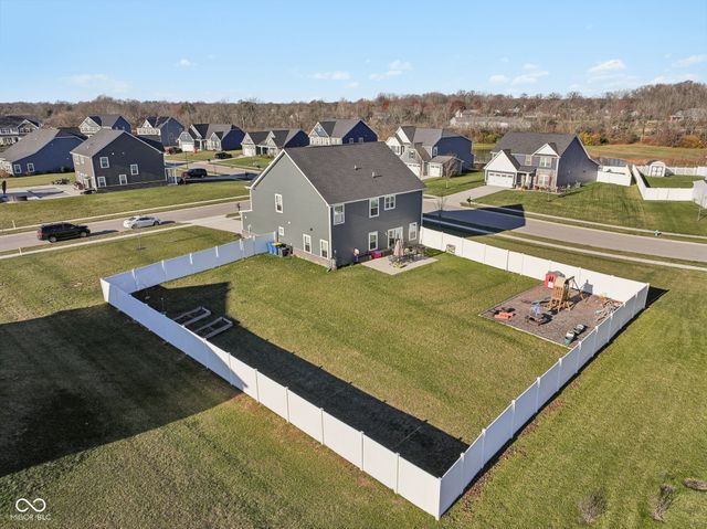 7270 W Stone Pass, New Palestine, IN 46163