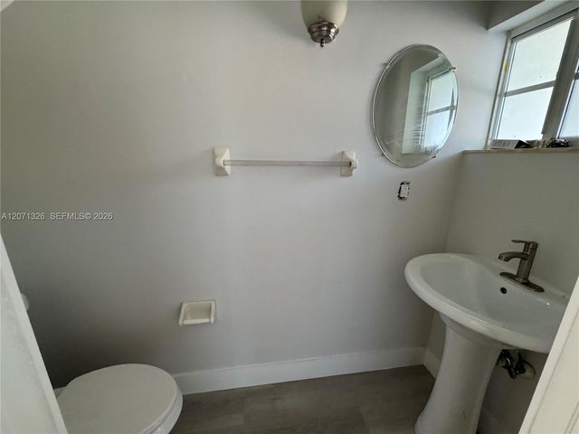 5736 Tyler none, Hollywood, FL 33021
