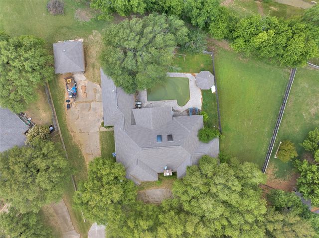 1020 Crystal Lane, Crowley, TX 76036