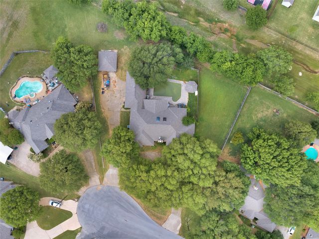 1020 Crystal Lane, Crowley, TX 76036