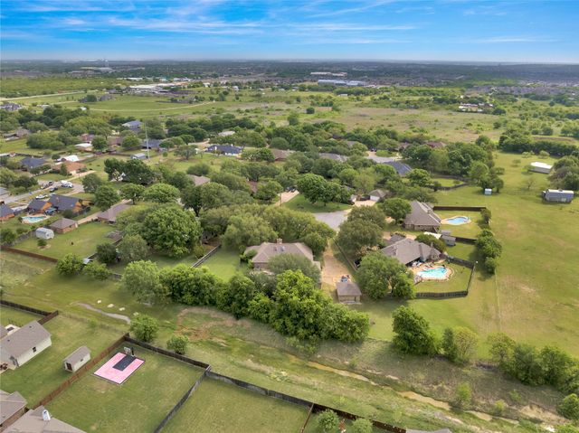 1020 Crystal Lane, Crowley, TX 76036
