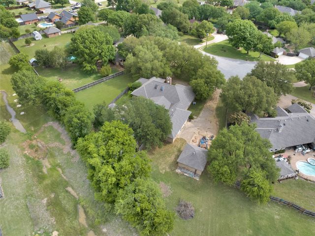 1020 Crystal Lane, Crowley, TX 76036