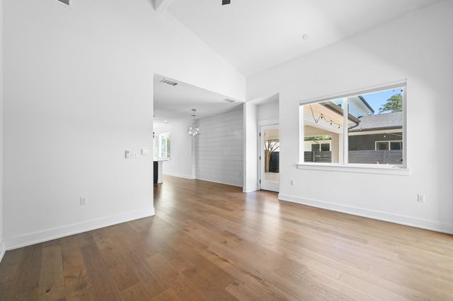 1409 Casey ST B, Austin, TX 78745