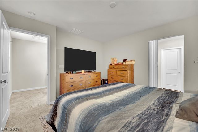 3636 Via Del Robles Avenue, Las Vegas, NV 89115
