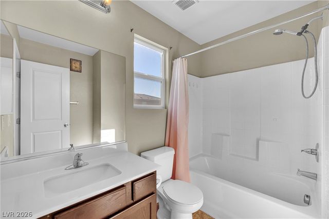3636 Via Del Robles Avenue, Las Vegas, NV 89115