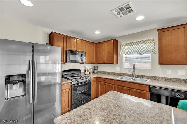 3636 Via Del Robles Avenue, Las Vegas, NV 89115