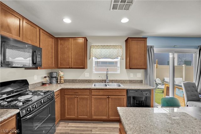 3636 Via Del Robles Avenue, Las Vegas, NV 89115