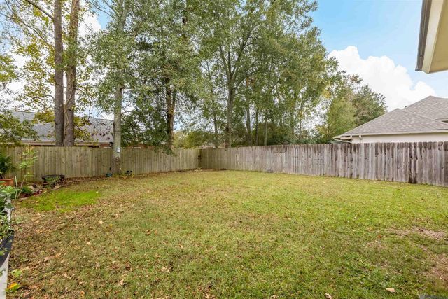 9106 Boone Dr, Baton Rouge, LA 70810