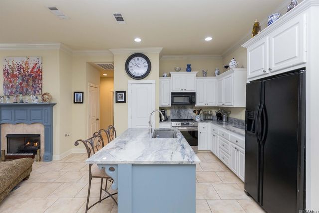 9106 Boone Dr, Baton Rouge, LA 70810