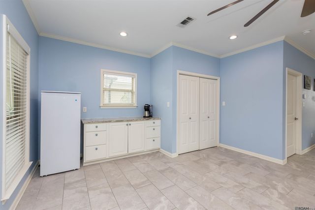 9106 Boone Dr, Baton Rouge, LA 70810