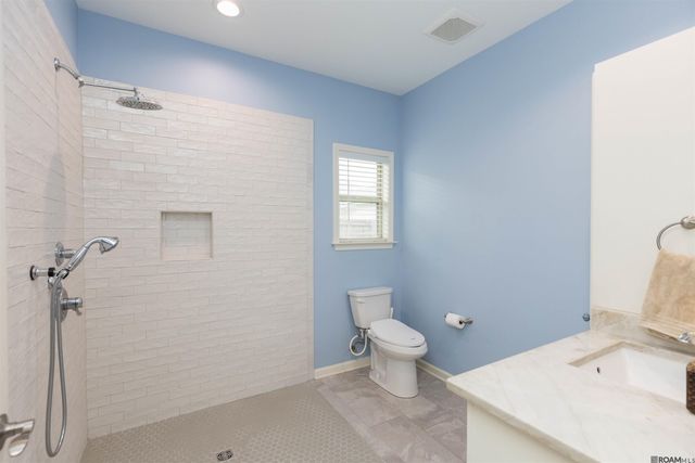 9106 Boone Dr, Baton Rouge, LA 70810