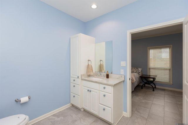 9106 Boone Dr, Baton Rouge, LA 70810