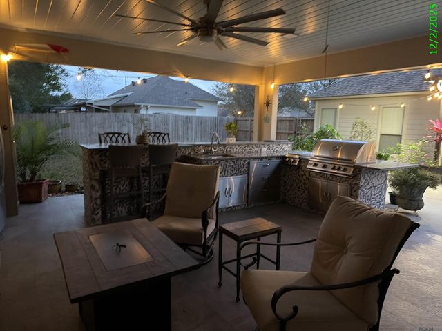 9106 Boone Dr, Baton Rouge, LA 70810