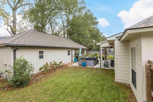 9106 Boone Dr, Baton Rouge, LA 70810