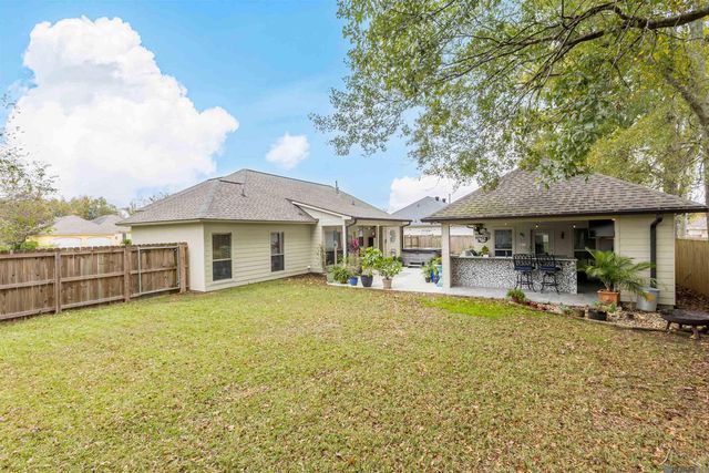 9106 Boone Dr, Baton Rouge, LA 70810