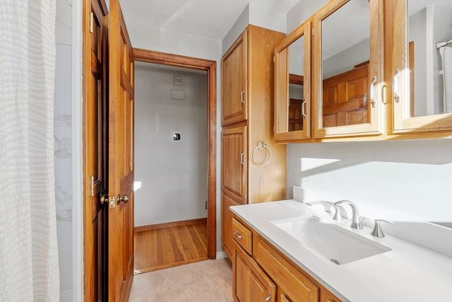 187 Mill Rd, Chelmsford, MA 01824