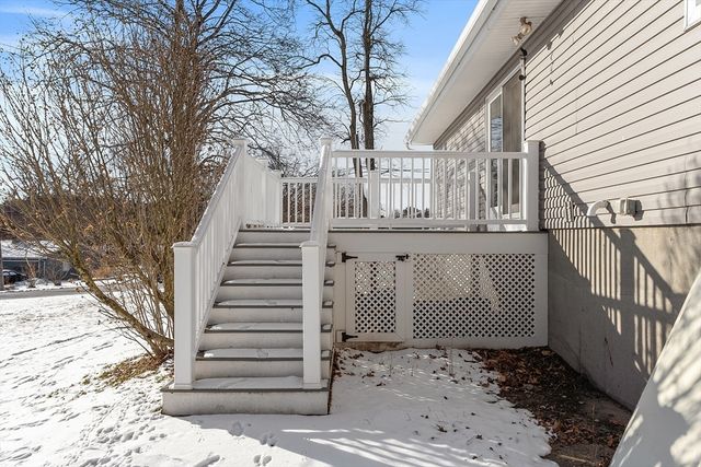 187 Mill Rd, Chelmsford, MA 01824