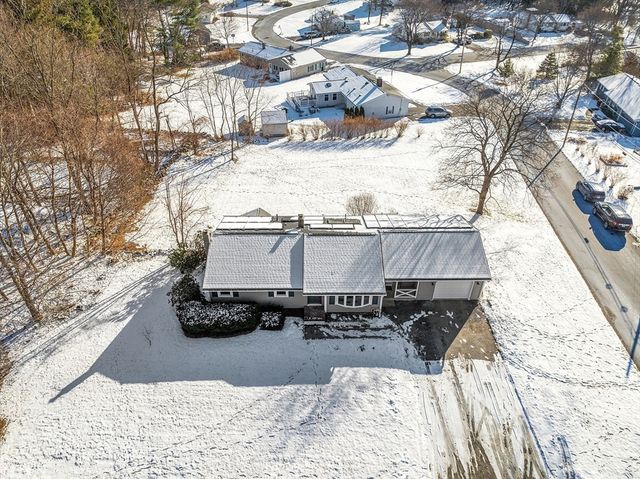 187 Mill Rd, Chelmsford, MA 01824