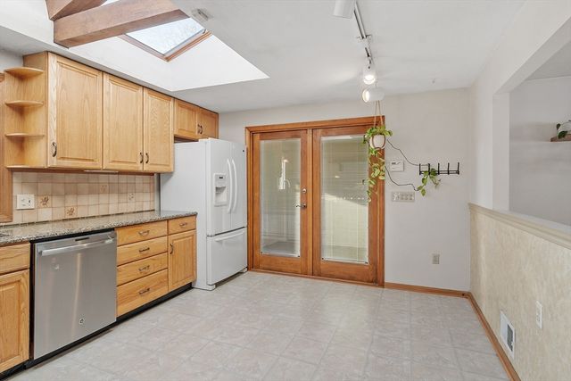 187 Mill Rd, Chelmsford, MA 01824