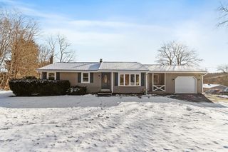 187 Mill Rd, Chelmsford, MA 01824