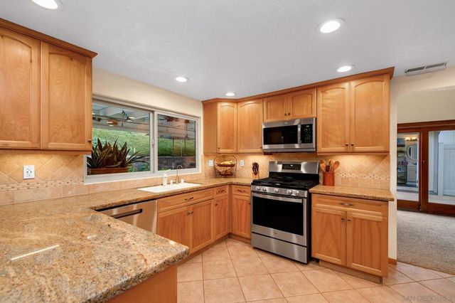 1734 Treseder Cir, El Cajon, CA 92019