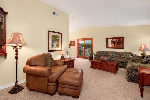1734 Treseder Cir, El Cajon, CA 92019