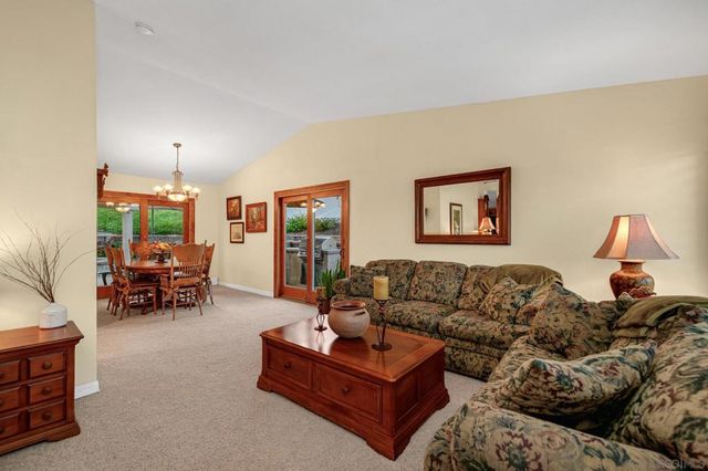 1734 Treseder Cir, El Cajon, CA 92019