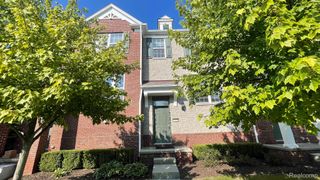 27978 MIDDLETON Drive, Novi, MI 48377