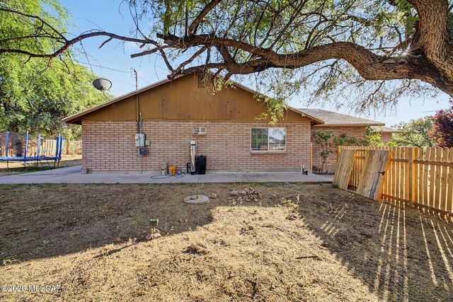 899 Calle Calabasas, Rio Rico, AZ 85648