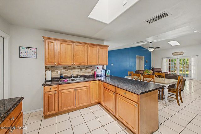899 Calle Calabasas, Rio Rico, AZ 85648