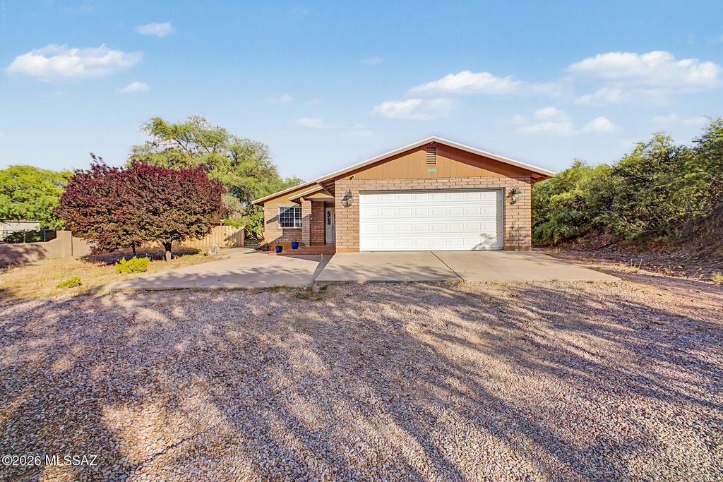899 Calle Calabasas, Rio Rico, AZ 85648