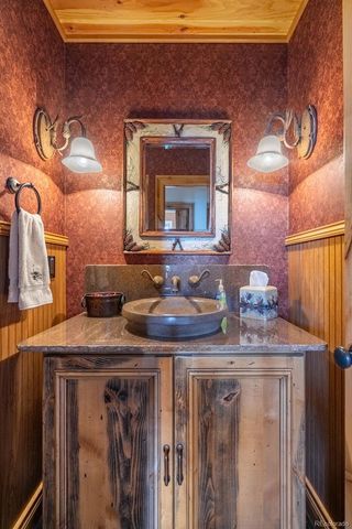 157 Cap Rock Road, Canon City, CO 81212