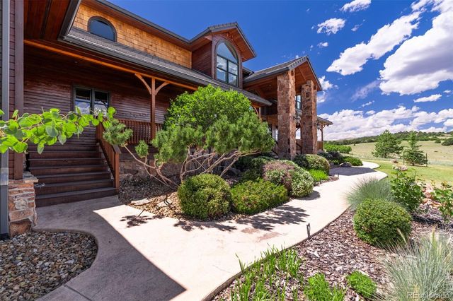 157 Cap Rock Road, Canon City, CO 81212