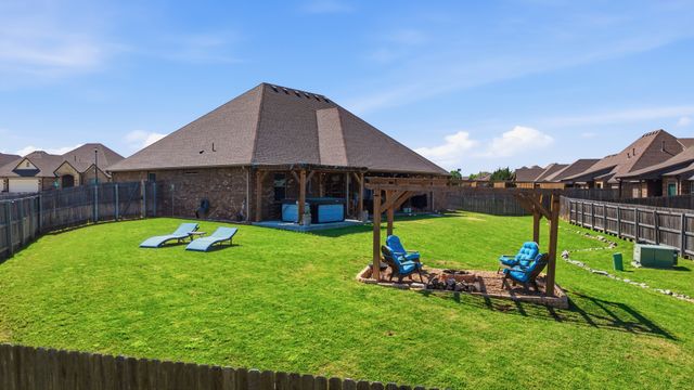 7701 E 82nd Street North, Owasso, OK 74055