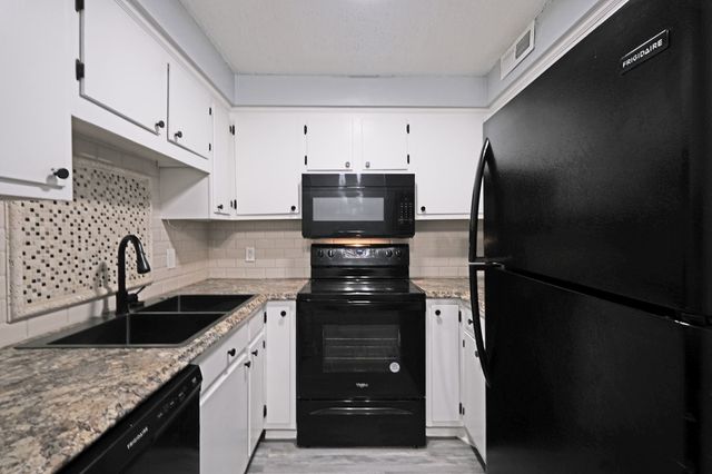 500 Paragon Mills Rd Apt N13, Nashville, TN 37211